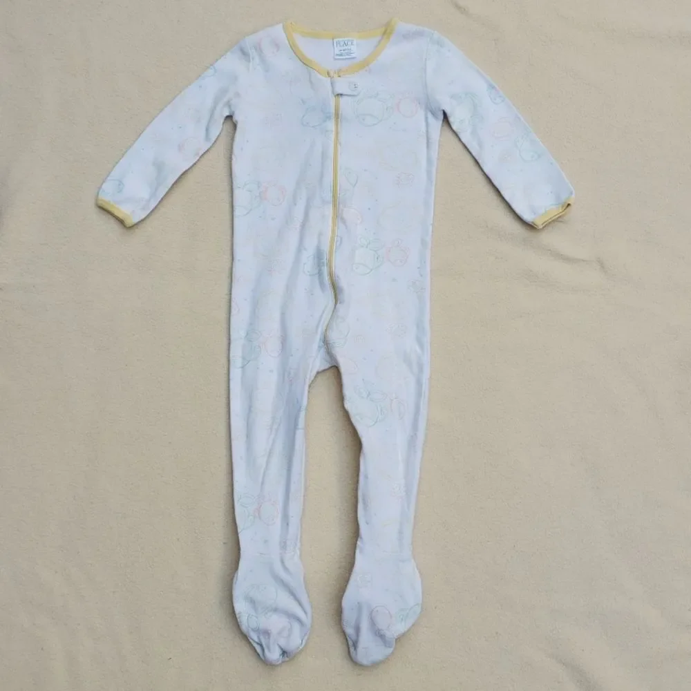 The Children's Place Zipper Closure White and Yellow Footie Size 18 Months